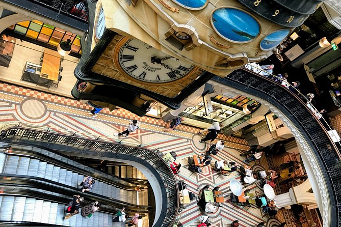 Discover Sydney - Stop 4: Circular Quay and finishing at a pub